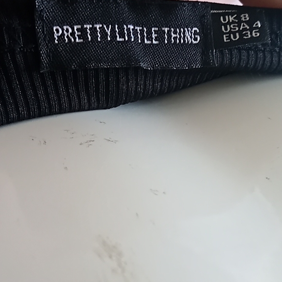 Pretty Little Thing little black dress with puff sheer arms size 8 - Picture 5 of 5